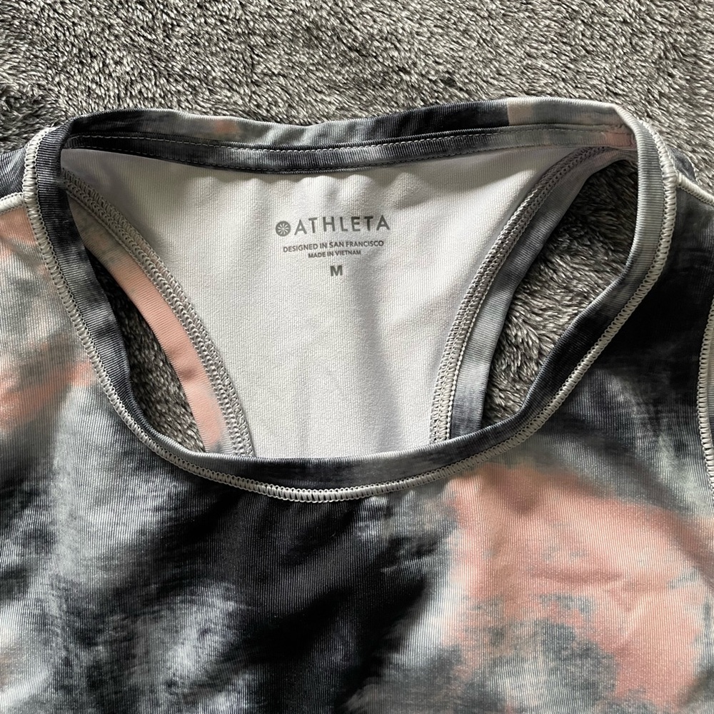 Athleta multi print crop top - Picture 3 of 4